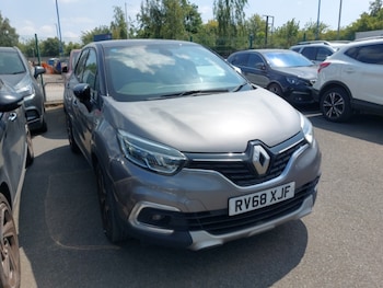 Used Renault Captur 2018 for sale - 79332514: Photo