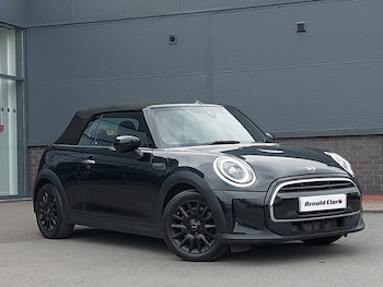 2023 - 1.5 Cooper Classic 2dr