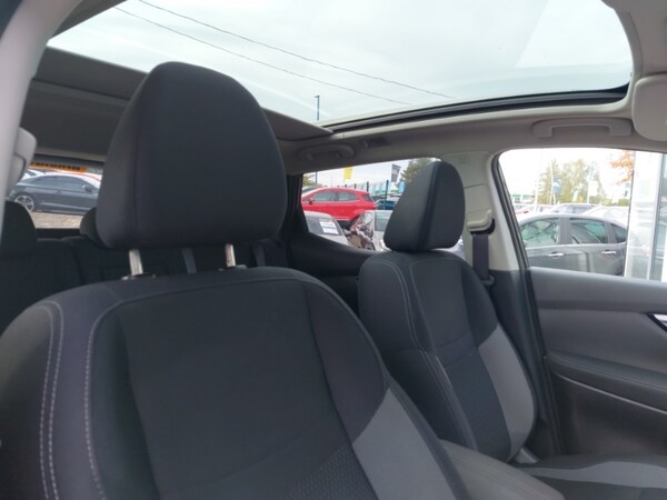Used Nissan Qashqai 2017 for sale - 76213172: Photo 12