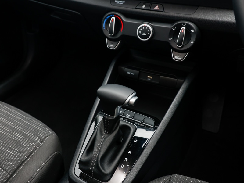 Used Kia Stonic 2023 for sale - 76704787: Photo 18