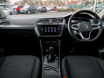 Used Volkswagen Tiguan Allspace 2023 for sale - 77522540: Photo