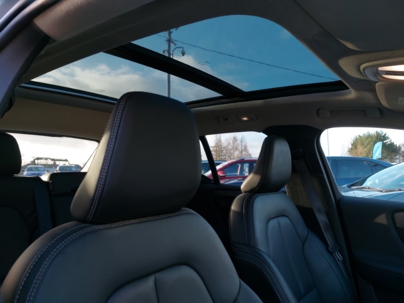 Used Volvo XC40 2024 for sale - 76906569: Photo 12