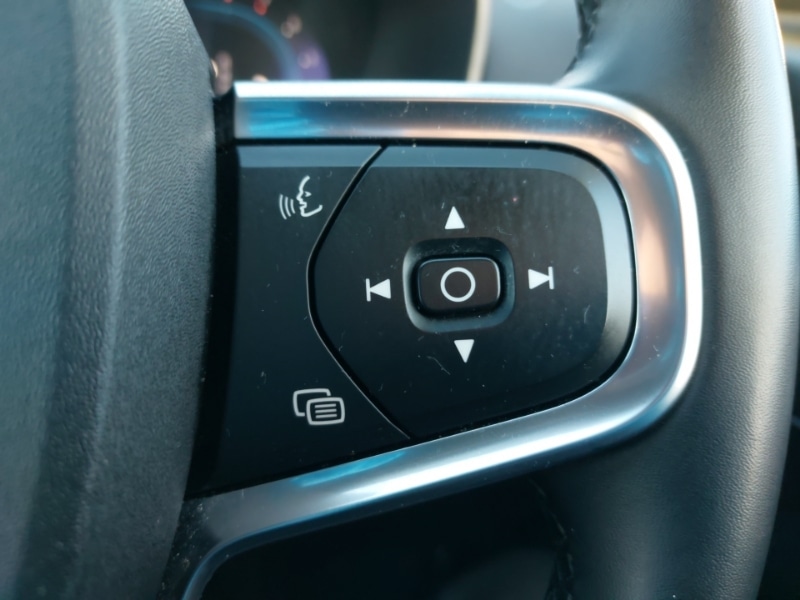 Used Volvo XC40 2024 for sale - 76906569: Photo 15