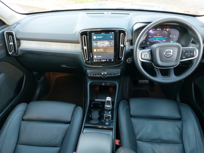 Used Volvo XC40 2024 for sale - 76906569: Photo 2