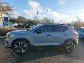 Used Volvo XC40 2024 for sale - 76906569: Photo