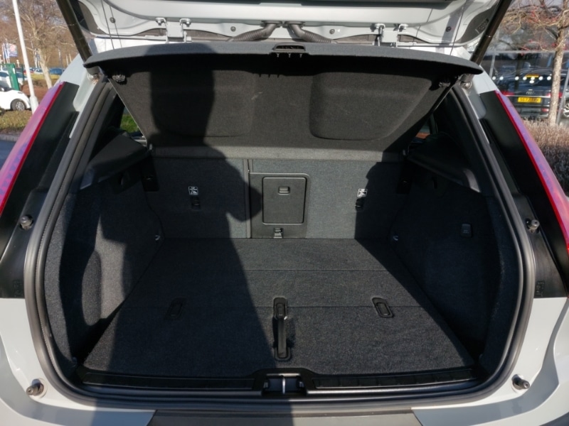 Used Volvo XC40 2024 for sale - 76906569: Photo 8