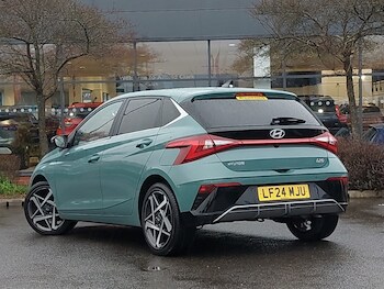 Used Hyundai i20 2024 for sale - 77502995: Photo