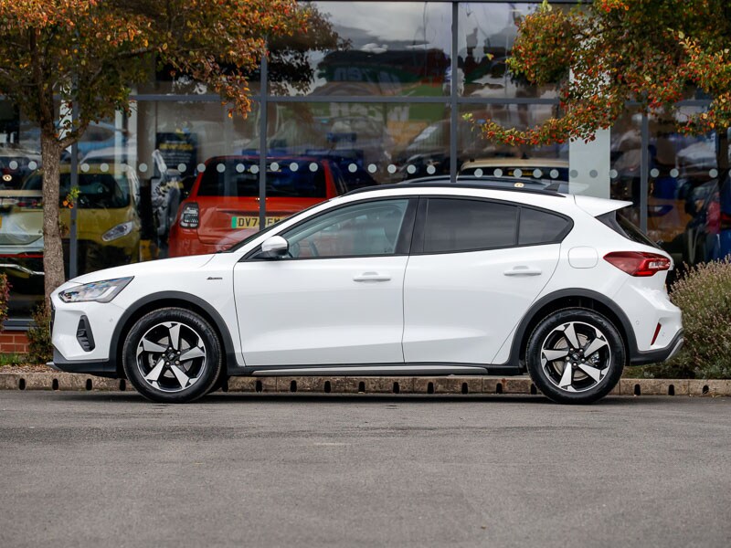 Used Ford Focus 2022 for sale - 76054470: Photo 4