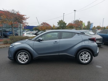 Used Toyota C-HR 2020 for sale - 76264949: Photo