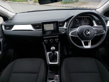 Used Renault Captur 2021 for sale - 77874399: Photo