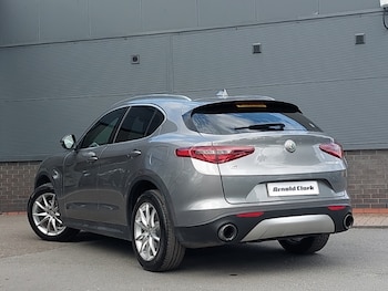 Used Alfa Romeo Stelvio 2019 for sale - 75442360: Photo