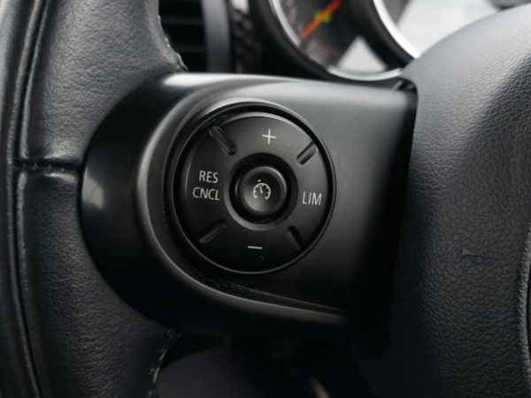 Used MINI Convertible 2018 for sale - 76238419: Photo 12