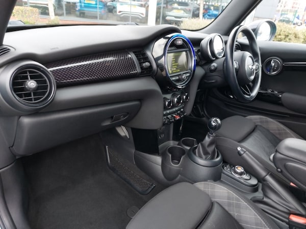Used MINI Convertible 2018 for sale - 76238419: Photo 5