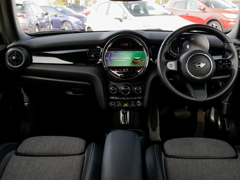 Used MINI Hatch 2023 for sale - 78202965: Photo 2