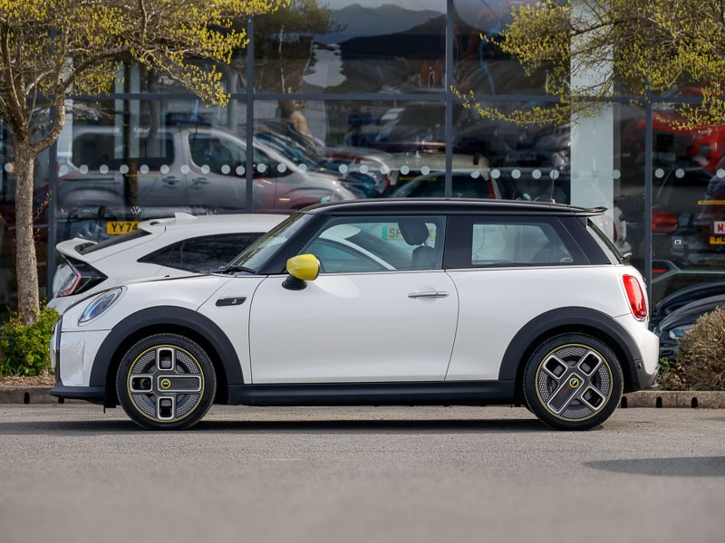 Used MINI Hatch 2023 for sale - 78202965: Photo 4