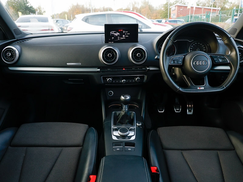 Used Audi A3 2018 for sale - 76579544: Photo 2