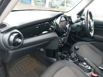 Used MINI Hatch 2022 for sale - 76464982: Photo