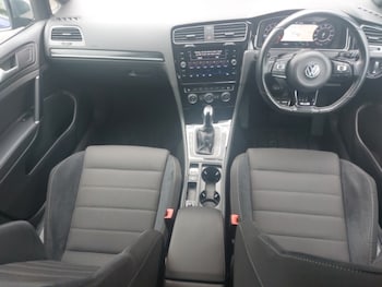 Used Volkswagen Golf 2020 for sale - 78827541: Photo