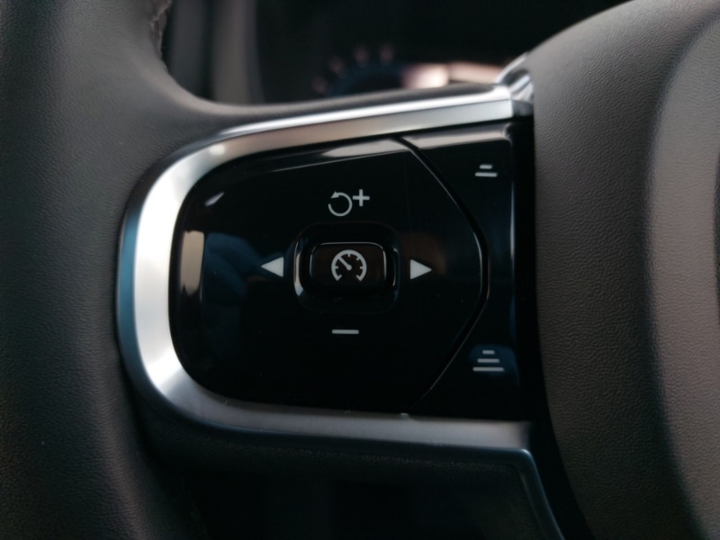 Used Volvo XC60 2023 for sale - 77329706: Photo 13