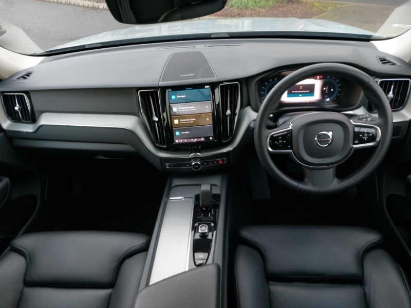 Used Volvo XC60 2023 for sale - 77329706: Photo 2