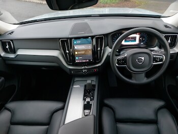 Used Volvo XC60 2023 for sale - 77329706: Photo