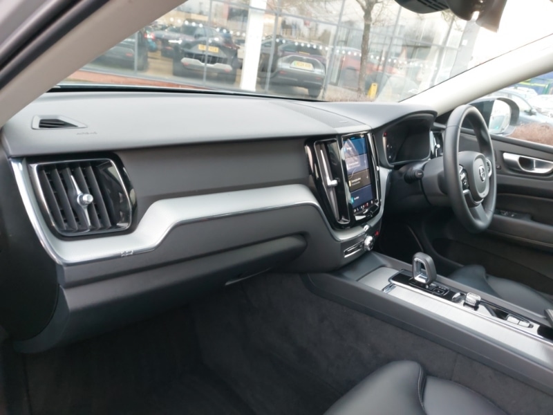 Used Volvo XC60 2023 for sale - 77329706: Photo 5