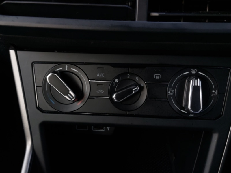 Used Volkswagen Polo 2019 for sale - 77108141: Photo 17