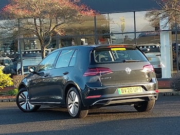 Used Volkswagen Golf 2020 for sale - 76893483: Photo