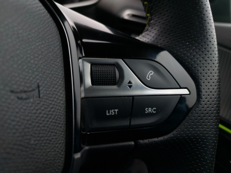 Used Peugeot 2008 2022 for sale - 77777309: Photo 13