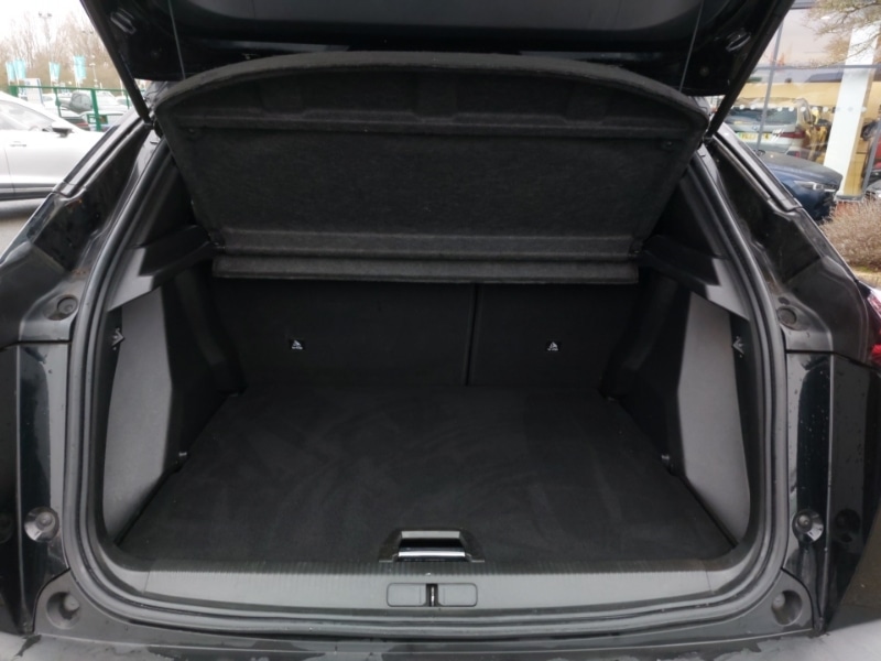 Used Peugeot 2008 2022 for sale - 77777309: Photo 8