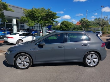 Used Volkswagen Golf 2023 for sale - 78872660: Photo