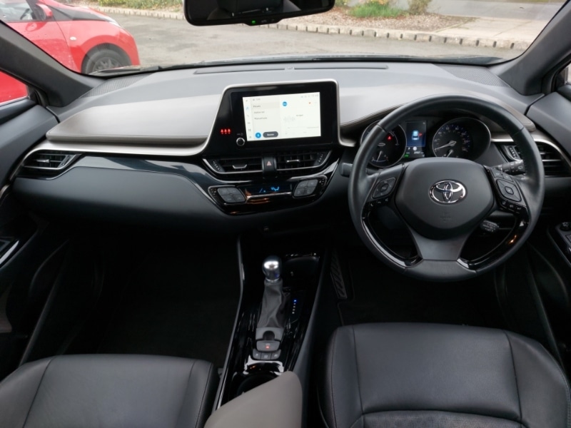 Used Toyota C-HR 2022 for sale - 76375319: Photo 2