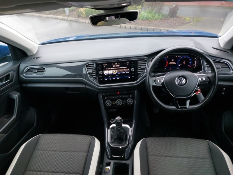 Used Volkswagen T-Roc 2018 for sale - 77823160: Photo 2