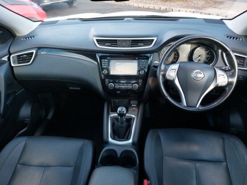 Used Nissan Qashqai 2016 for sale - 76354296: Photo 2