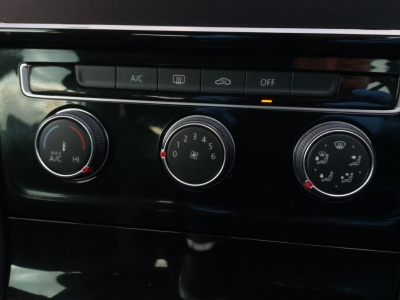 Used Volkswagen Golf 2018 for sale - 77439589: Photo 17