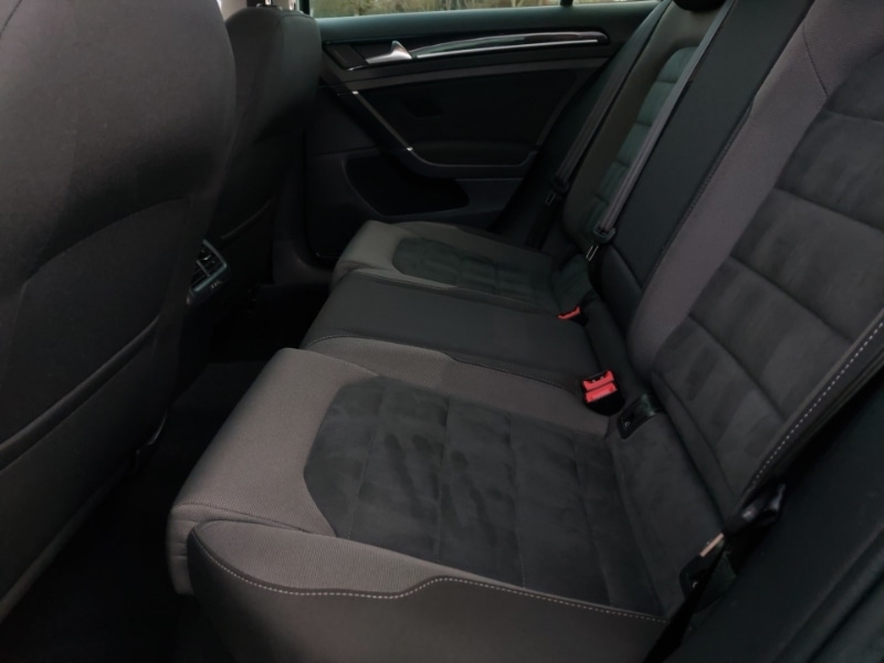 Used Volkswagen Golf 2018 for sale - 77439589: Photo 6