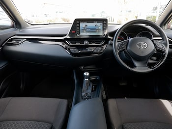 Used Toyota C-HR 2023 for sale - 78159325: Photo