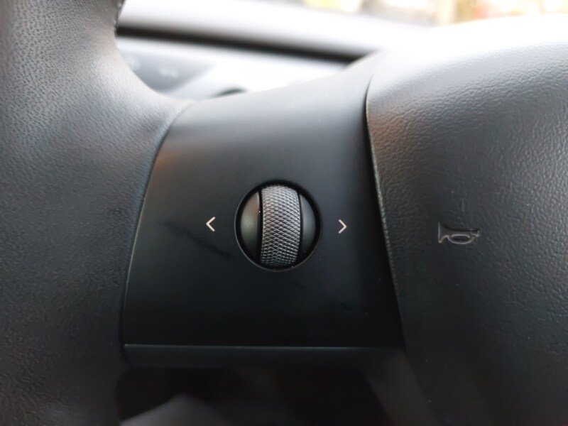 Used Tesla Model 3 2021 for sale - 77352422: Photo 12