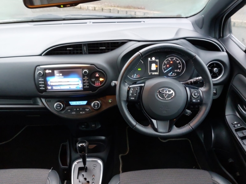 Used Toyota Yaris 2018 for sale - 77424311: Photo 6