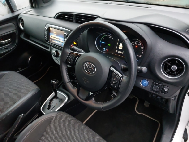 Used Toyota Yaris 2018 for sale - 77424311: Photo 9