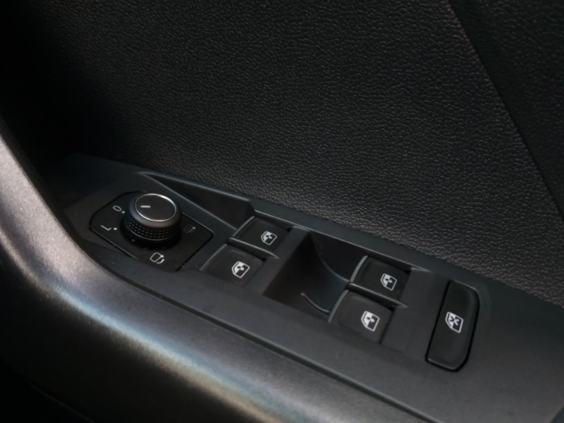Used Volkswagen T-Cross 2022 for sale - 76121199: Photo 18