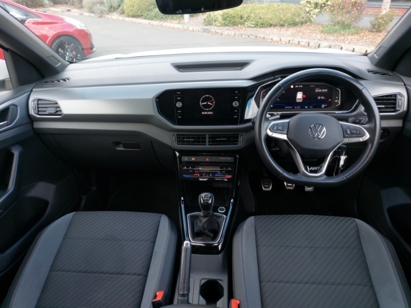 Used Volkswagen T-Cross 2022 for sale - 76121199: Photo 2
