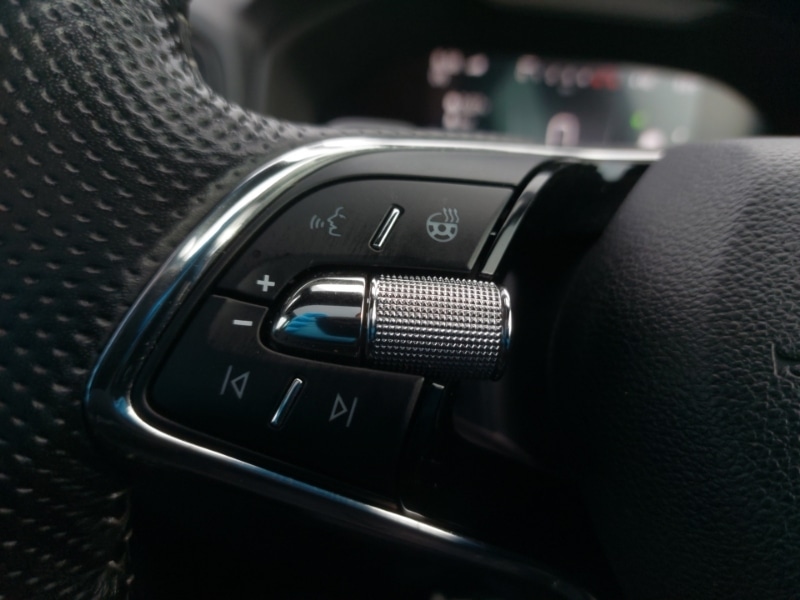 Used Skoda Karoq 2023 for sale - 77644660: Photo 15