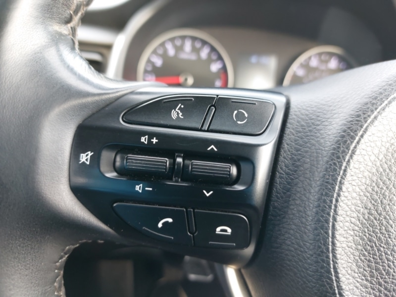 Used Kia Stonic 2019 for sale - 76763657: Photo 13