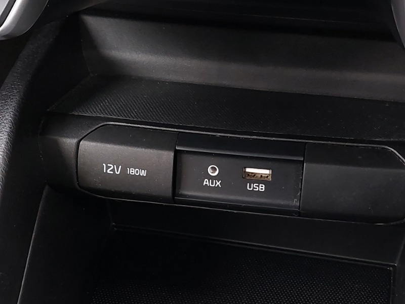 Used Kia Stonic 2019 for sale - 76763657: Photo 18