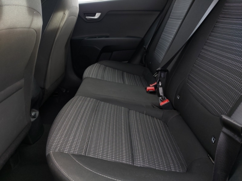 Used Kia Stonic 2019 for sale - 76763657: Photo 6