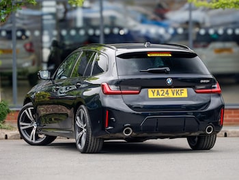 Used BMW 3 Series 2024 for sale - 76331602: Photo