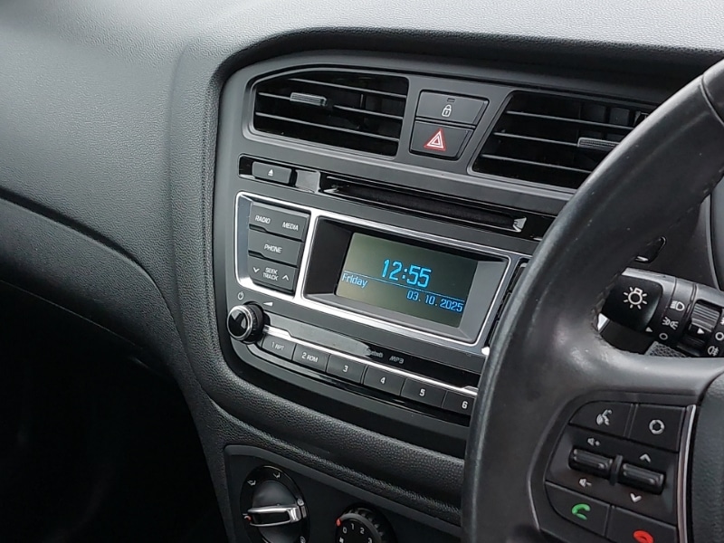 Used Hyundai i20 2017 for sale - 76166191: Photo 11