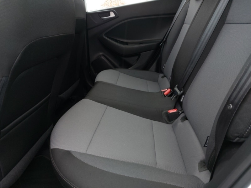 Used Hyundai i20 2017 for sale - 76166191: Photo 6