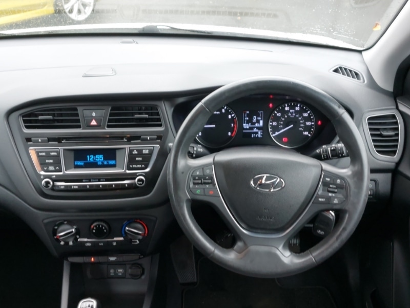 Used Hyundai i20 2017 for sale - 76166191: Photo 7